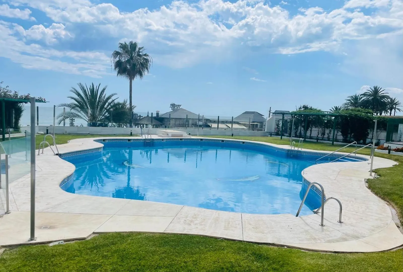 Piso En Primera Linea De Playa Marbella Apartment